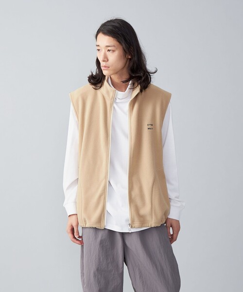 プリーツプリーズ　トップス　ベスト　ベージュ　3 スタンドカラーサイドスリットベストトップス [C6973] - レディース