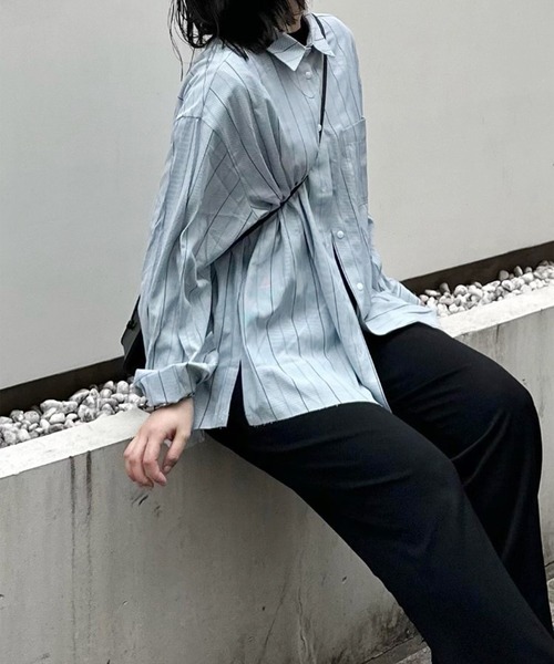 Chick(チック)の「▲OVER STRIPE SHIRT / ビッグシルエットストライプシャツ(シャツ/ブラウス・レディース・ブルー・L/M)」の3枚目の写真