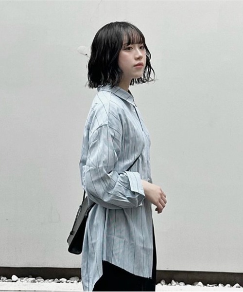 Chick(チック)の「▲OVER STRIPE SHIRT / ビッグシルエットストライプシャツ(シャツ/ブラウス・レディース・ブルー・L/M)」の5枚目の写真