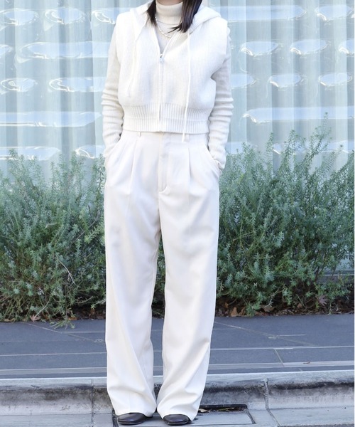 ROOPTOKYO（ループトウキョウ）の「▲ショート丈フルジップニットベスト（ベスト・レディース・ホワイト/ライトブラウン/グレー/ブラック・FREE）」の6枚目の写真