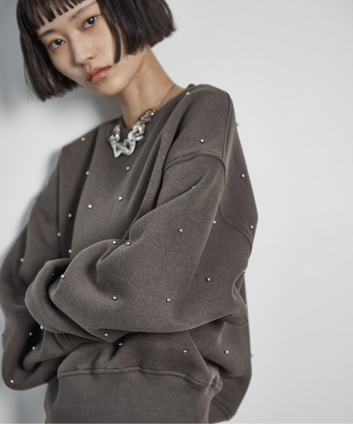 THE YOn（ザヨン）の「ドットスタッズスウェットプルオーバー