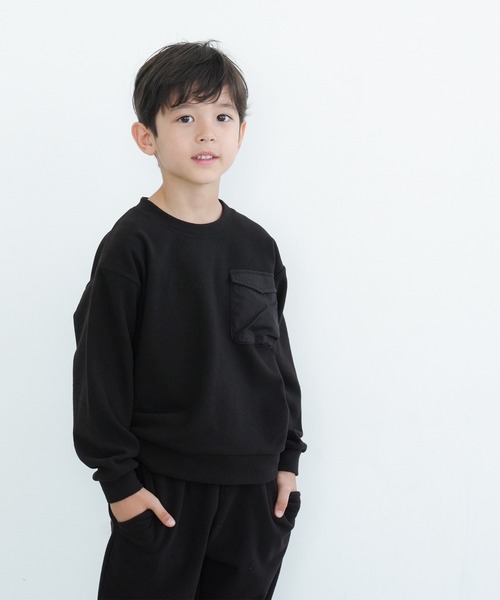 coca（coca）（コカ）の「キッズ　ストレッチフリースポケット付きトップス（スウェット・キッズ・ブラック/カーキ・120/140/110/130）」の2枚目の写真