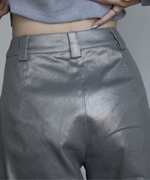 VACANCY(ヴァカンシー)の「メタリックカーゴパンツ(カーゴパンツ・レディース・ゴールド/ブラック・SMALL/MEDIUM/LARGE)」の20枚目の写真
