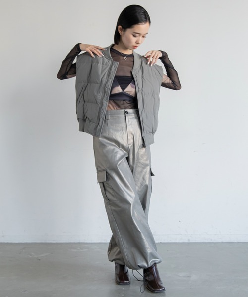 VACANCY(ヴァカンシー)の「メタリックカーゴパンツ(カーゴパンツ・レディース・ゴールド/ブラック・SMALL/MEDIUM/LARGE)」の14枚目の写真