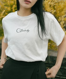 ロゴ刺繍Tシャツ