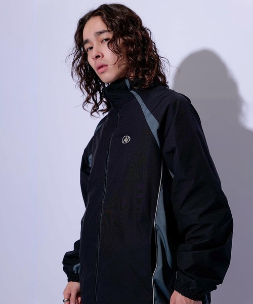 re_k by JUNRED（レクバイジュンレッド）の「re_k by JUNRED / バイカラーウーブントラックジャケット（ナイロンジャケット・メンズ・ベージュ系その他/チャコールグレー/ブラック・S/M/L）」の5枚目の写真