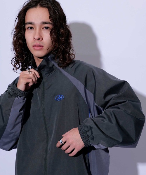 re_k by JUNRED（レクバイジュンレッド）の「re_k by JUNRED / バイカラーウーブントラックジャケット（ナイロンジャケット・メンズ・ベージュ系その他/チャコールグレー/ブラック・S/M/L）」の11枚目の写真