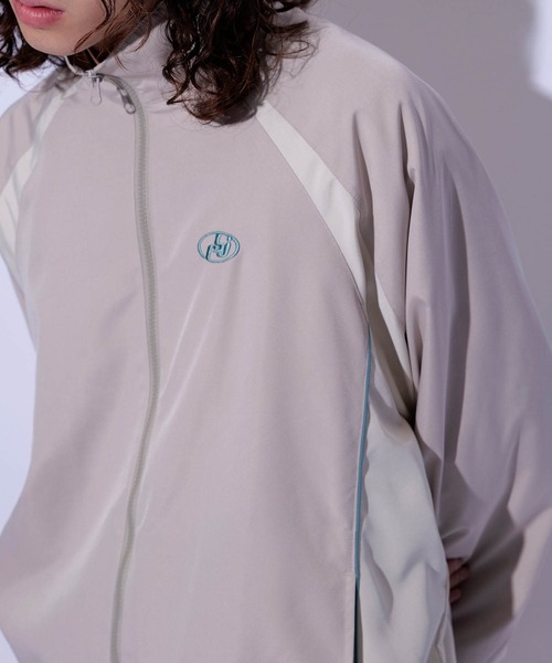 re_k by JUNRED（レクバイジュンレッド）の「re_k by JUNRED / バイカラーウーブントラックジャケット（ナイロンジャケット・メンズ・ベージュ系その他/チャコールグレー/ブラック・S/M/L）」の13枚目の写真