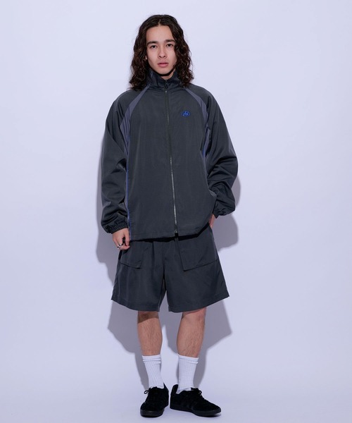 re_k by JUNRED（レクバイジュンレッド）の「re_k by JUNRED / バイカラーウーブントラックジャケット（ナイロンジャケット・メンズ・ベージュ系その他/チャコールグレー/ブラック・S/M/L）」の19枚目の写真