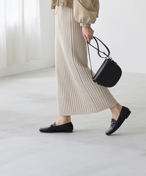 menue（メヌエ）の「freely(フリーリー) 幅広4E ローファー - 晴雨兼用 -（ローファー・レディース・ブラック/アイボリー/ブラック系その他/ダークベージュ・22.0cm/22.5cm/23.0cm/23.5cm/24.0cm/24.5cm/25.0cm/25.5cm/26.0cm）」の17枚目の写真