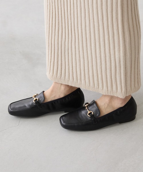 menue（メヌエ）の「freely(フリーリー) 幅広4E ローファー - 晴雨兼用 -（ローファー・レディース・ブラック/アイボリー/ブラック系その他/ダークベージュ・22.0cm/22.5cm/23.0cm/23.5cm/24.0cm/24.5cm/25.0cm/25.5cm/26.0cm）」の13枚目の写真