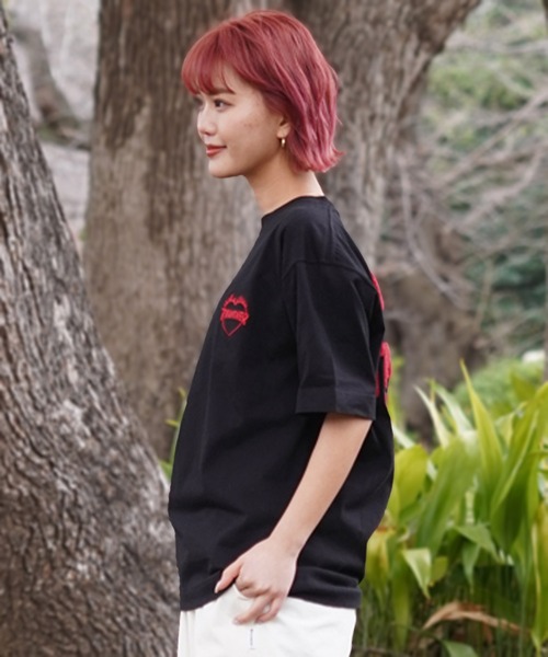 THRASHER(スラッシャー)の「【ムラサキスポーツ限定】THRASHER スラッシャー Tシャツ サガラ刺繍 ビックシルエット ボックスシルエット THML-24SPSST03(Tシャツ/カットソー・レディース・ホワイト/ブラック・M/L)」の13枚目の写真