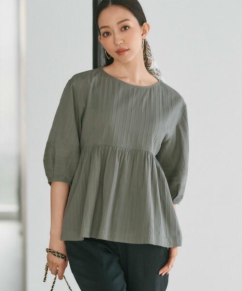 23区(ニジュウサンク)の「【洗える】カラミ ブラウス(シャツ/ブラウス・レディース・ブラック系/カーキ系/ホワイト系・32)」の2枚目の写真