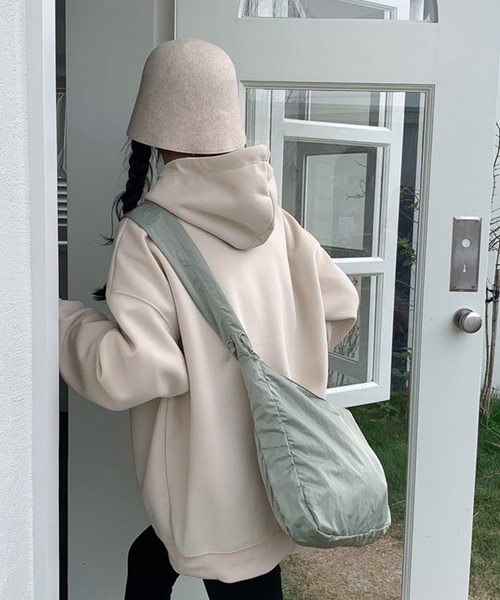 HALEY PESCA(ヘーリーペスカ)の「HALEY PESCA/【大容量】シャーリングリボンショルダーバッグ(ショルダーバッグ・レディース・オフホワイト/ブルー/ブラック/グリーン・FREE)」の15枚目の写真