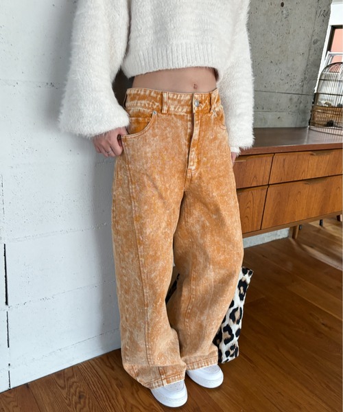 EPIMI E'PIMMY（エピミエピミー）の「《新色登場》切り替えカーブデニム（デニムパンツ・レディース・サックスブルー/ブラック/オレンジ/ピンク・MEDIUM/SMALL）」の4枚目の写真