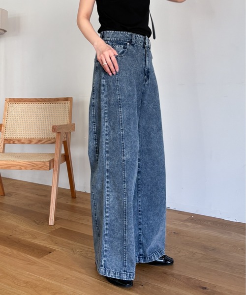 EPIMI E'PIMMY（エピミエピミー）の「《新色登場》切り替えカーブデニム（デニムパンツ・レディース・サックスブルー/ブラック/オレンジ/ピンク・MEDIUM/SMALL）」の7枚目の写真