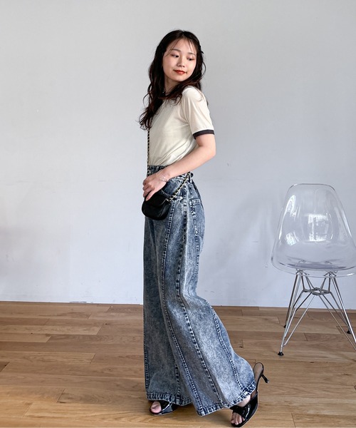 EPIMI E'PIMMY（エピミエピミー）の「《新色登場》切り替えカーブデニム（デニムパンツ・レディース・サックスブルー/ブラック/オレンジ/ピンク・MEDIUM/SMALL）」の17枚目の写真