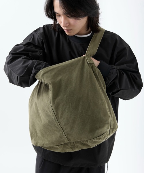 meltum（メルタム）の「CANVAS MESSENGER BAG（メッセンジャーバッグ・メンズ・カーキブラウン/ブラック/カーキ/サンドベージュ/ナチュラル・FREE）」の16枚目の写真