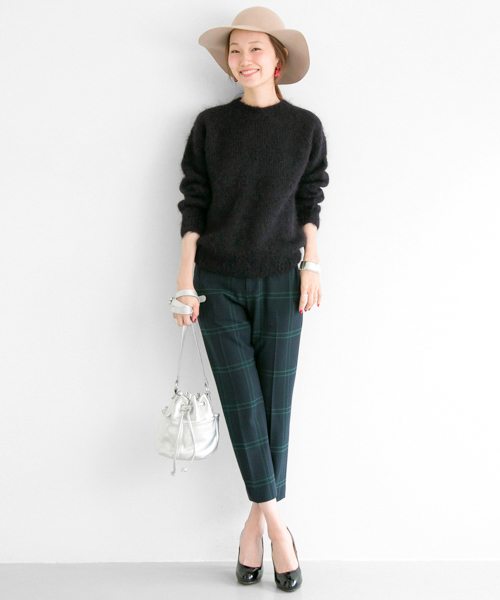 URBAN RESEARCH（アーバンリサーチ）の「UR×Harley mohair knit（ニット/セーター・レディース・ネイビー/ブラック/ホワイト/グリーン/ピンク・FREE）」の14枚目の写真