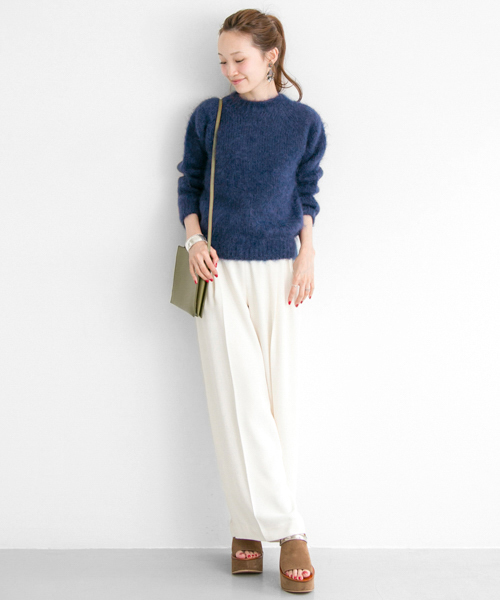 URBAN RESEARCH（アーバンリサーチ）の「UR×Harley mohair knit（ニット/セーター・レディース・ネイビー/ブラック/ホワイト/グリーン/ピンク・FREE）」の16枚目の写真