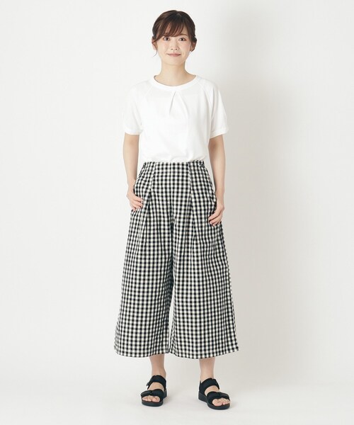 LAURA ASHLEY(ローラアシュレイ)の「【コットンリネン/日本製/ワンマイルウエア】ウェザー生地 タックパンツ(その他パンツ・レディース・ブルー系その他4/ブラック系1・38)」の17枚目の写真