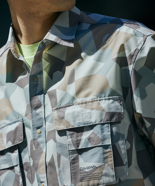 DAIWA（ダイワ）の「DAIWA 別注 DOT AIR CAMO STREAM SHIRT