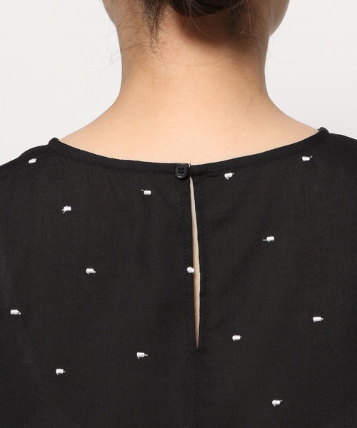 Elura（エルーラ）の「刺繍ドットブラウス/106536（シャツ/ブラウス・レディース・ブラック/ライトブルー・FREE）」の12枚目の写真