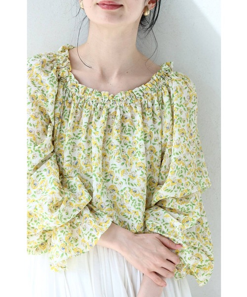 cawaii(カワイイ)の「オフショルダーにも。ふんわりタック袖の花柄ブラウストップス(シャツ/ブラウス・レディース・イエロー・FREE)」の11枚目の写真