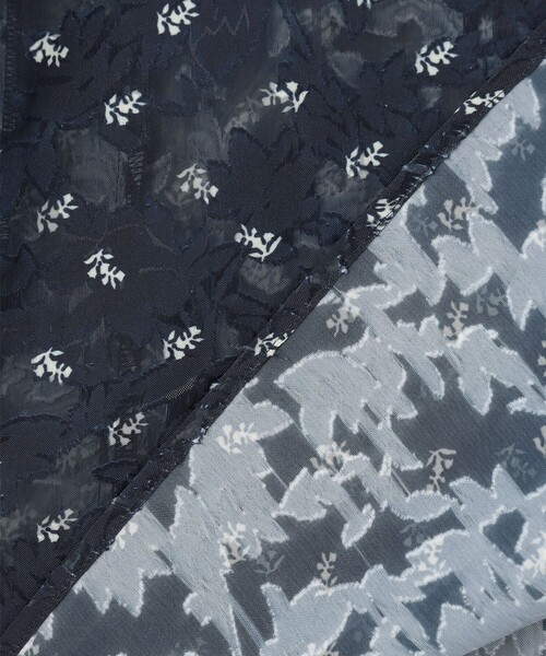 【セール】フラワーボーダージャガードプリント ブラウス（シャツ/ブラウス）｜組曲（クミキョク）