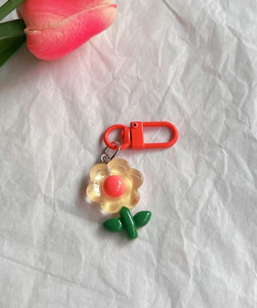 TONE SELECT GOODS（トーンセレクトグッズ）の「【urge select】カラフル フラワーモチーフ キーホルダー/バッグチャーム【マルチウェイ】（キーホルダー・レディース・イエロー系2/ブルー系1/イエロー系1/ピンク系1/ピンク系2・FREE）」の3枚目の写真