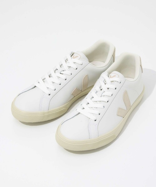 VEJA(ヴェジャ)の「VEJA ESPLAR LOGO LEATHER SNEAKER ベジャ エスプラーロゴ レザースニーカー(スニーカー・レディース・ホワイト×ブラック/ホワイト系その他2/ナチュラル/ホワイト系その他/ホワイト系その他3・37/38/39/40/41/42/43/36)」の2枚目の写真