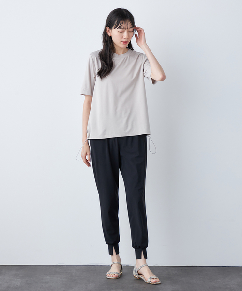 A/C DESIGN BY ALPHA CUBIC(エーシーデザインバイアルファキュービック)の「【接触冷感・UVカット】ドロストTシャツ(Tシャツ/カットソー・レディース・ライトグレー/ブラック・M/L)」の14枚目の写真