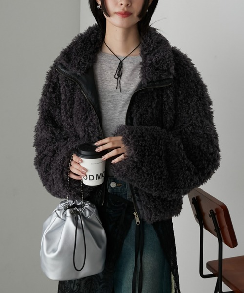 forksy.（フォルクシー）の「【forksy.】2wayボールチェーンミニ巾着バッグ（ショルダーバッグ・レディース・シルバー/ホワイト/ブラック・FREE）」の3枚目の写真