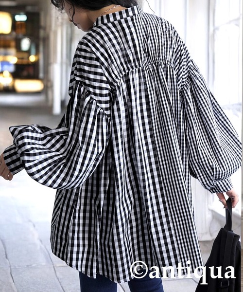antiqua(アンティカ)の「チェック柄ボリュームシャツ(シャツ/ブラウス・レディース・ブラック・ONESIZE)」の4枚目の写真