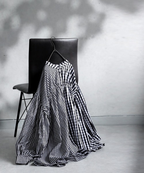 antiqua(アンティカ)の「チェック柄ボリュームシャツ(シャツ/ブラウス・レディース・ブラック・ONESIZE)」の15枚目の写真