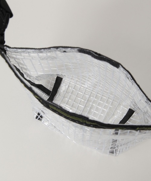 WEEKEND(ER)（ウィークエンダー）の「【WEEKEND(ER)&CO./ウィークエンダー】ロールトップショルダーバッグ（ショルダーバッグ・メンズ・ブラック・FREE）」の11枚目の写真