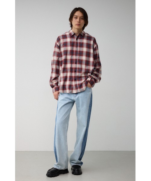 AZUL by moussy（アズールバイマウジー）の「AZUL DENIMサークルブリーチワイド（デニムパンツ・メンズ・ライトブラック/ライトブルー・MEDIUM/LARGE）」の8枚目の写真