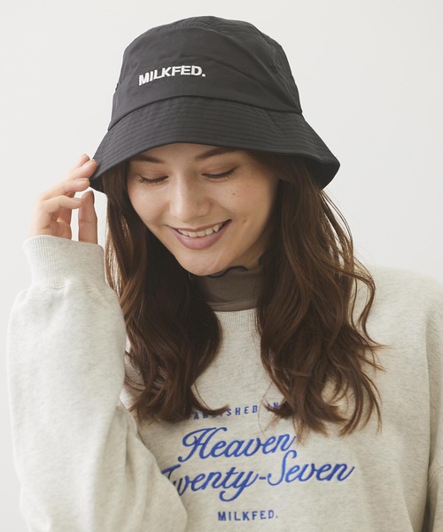 MILKFED.（ミルクフェド）の「STENCIL LOGO BUCKET HAT（ハット・レディース・ベージュ/ブラック/ライトブルー・ONE SIZE）」の18枚目の写真