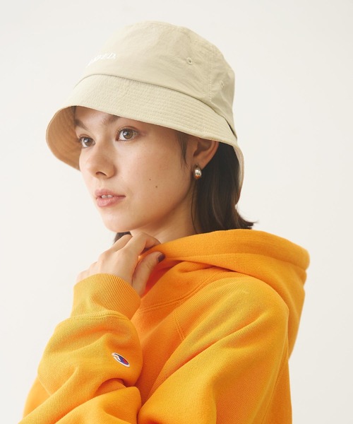MILKFED.（ミルクフェド）の「STENCIL LOGO BUCKET HAT（ハット・レディース・ベージュ/ブラック/ライトブルー・ONE SIZE）」の22枚目の写真