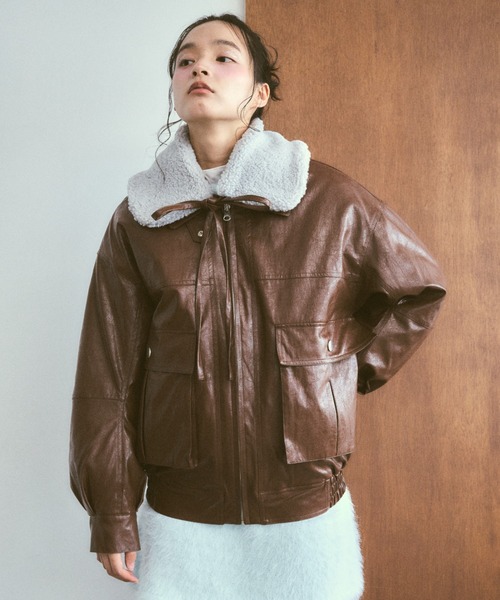 poiregnee(ポワニェ)の「2WAYボアカラージャケット(ブルゾン・レディース・ライトブルー/ブラック/ブラウン・FREE)」の3枚目の写真