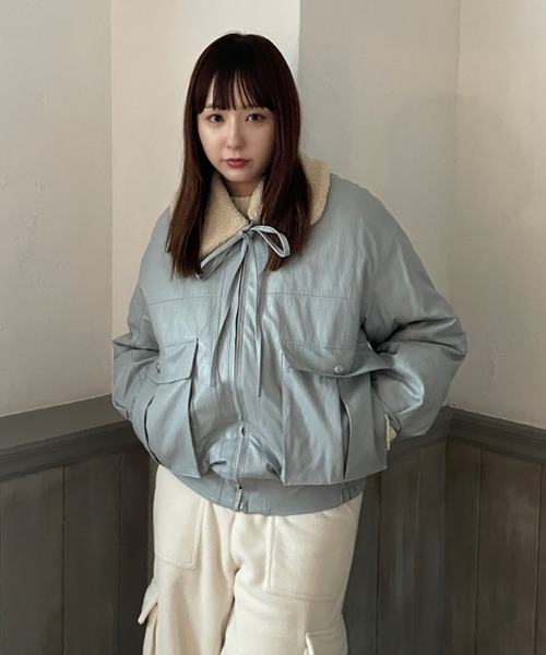 poiregnee(ポワニェ)の「2WAYボアカラージャケット(ブルゾン・レディース・ライトブルー/ブラック/ブラウン・FREE)」の5枚目の写真