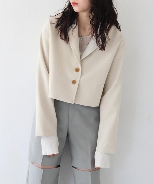 CLEIO(クレイオ)の「【CLEIO】クロップドテーラードジャケット/CROPPED TAILORED JACKET/922-12610(テーラードジャケット・レディース・ブラック/ライトベージュ/ライトオリーブ・FREE)」の6枚目の写真