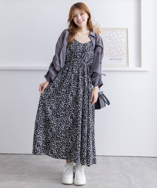 clear（クリア）の「≪再入荷≫袖シャーリングショートシャツ[オフィスカジュアル 着回し抜群 大人]（シャツ/ブラウス・レディース・アイボリー/グレー/チャコールグレー・F）」の7枚目の写真