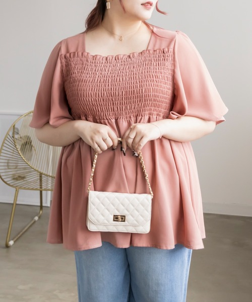 CLETTE(クレット)の「フレア袖シャーリングブラウス(シャツ/ブラウス・レディース・ブラック/オフホワイト/ピンク・LL/3L/4L)」の18枚目の写真