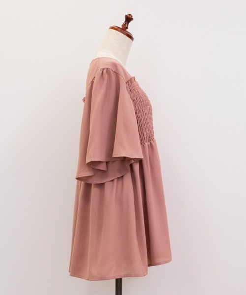CLETTE(クレット)の「フレア袖シャーリングブラウス(シャツ/ブラウス・レディース・ブラック/オフホワイト/ピンク・LL/3L/4L)」の12枚目の写真