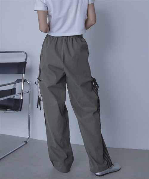 miette(ミエット)の「サイドスリットリボントラックパンツ(その他パンツ・レディース・チャコール/ブラック・M)」の10枚目の写真