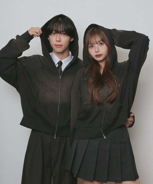 INTER FACTORY（インターファクトリー）の「りゅうさき - ショート丈ダメージダブルジップパーカー made in INTER FACTORY（パーカー・メンズ・ブラック・MEDIUM/LARGE）」の4枚目の写真