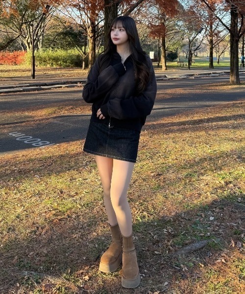 INTER FACTORY(インターファクトリー)の「りゅうさき - ショート丈ダメージダブルジップパーカー made in INTER FACTORY(パーカー・メンズ・ブラック・MEDIUM/LARGE)」の19枚目の写真