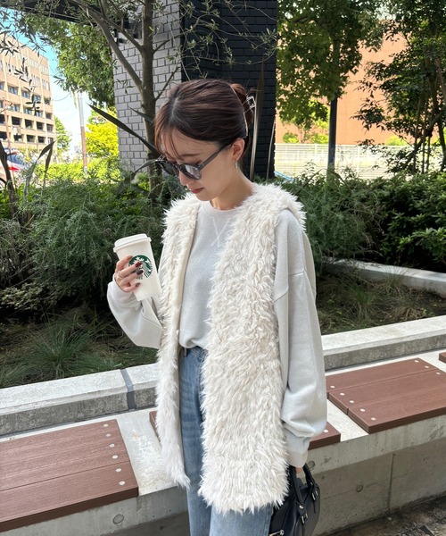 ISOOK / アイスー】ボアベスト / ジレ ジャケット ファー 白 ホワイト