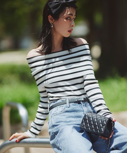 Narcissus（ナルシス）の「【Narcissus】ボーダーオフショルトップス（Tシャツ/カットソー・レディース・ホワイト/ブラック・FREE）」の3枚目の写真